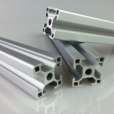 Schlitz-Aluminiumlegierungs-Profil der Kühlkörper-6000 der Reihen-8mm für das Kampieren